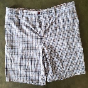 Tommy Bahama mens shorts size 40
